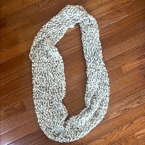 Sonoma Chunky Knit Infinity Scarf - White and Black